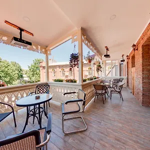 3* Otel Sina