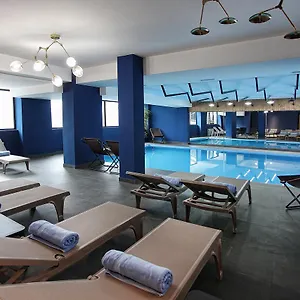 4* Hotel L.m Club